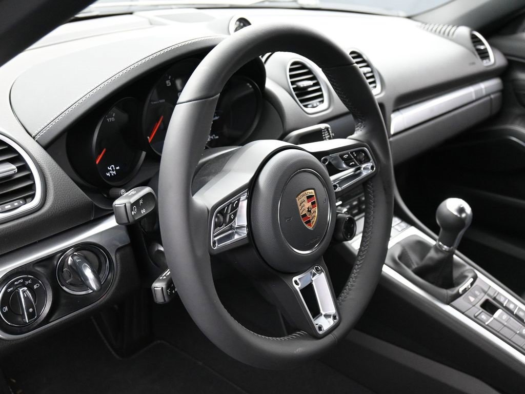 New 2025 Porsche 718 Boxster image 17