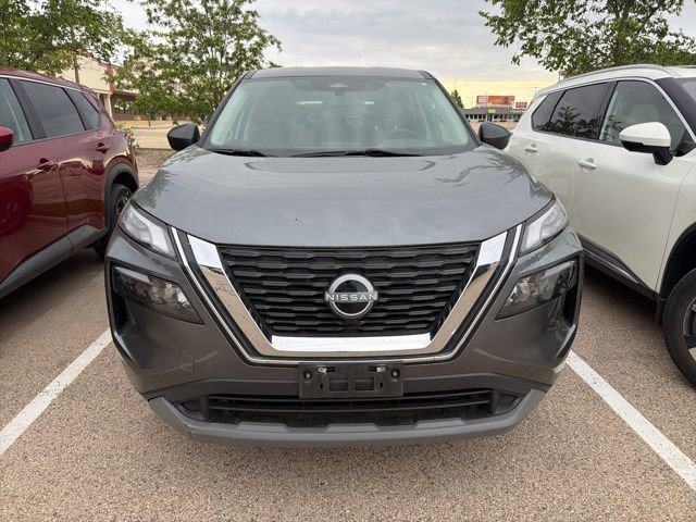 Used 2023 Nissan Rogue S AWD/4WD image 2