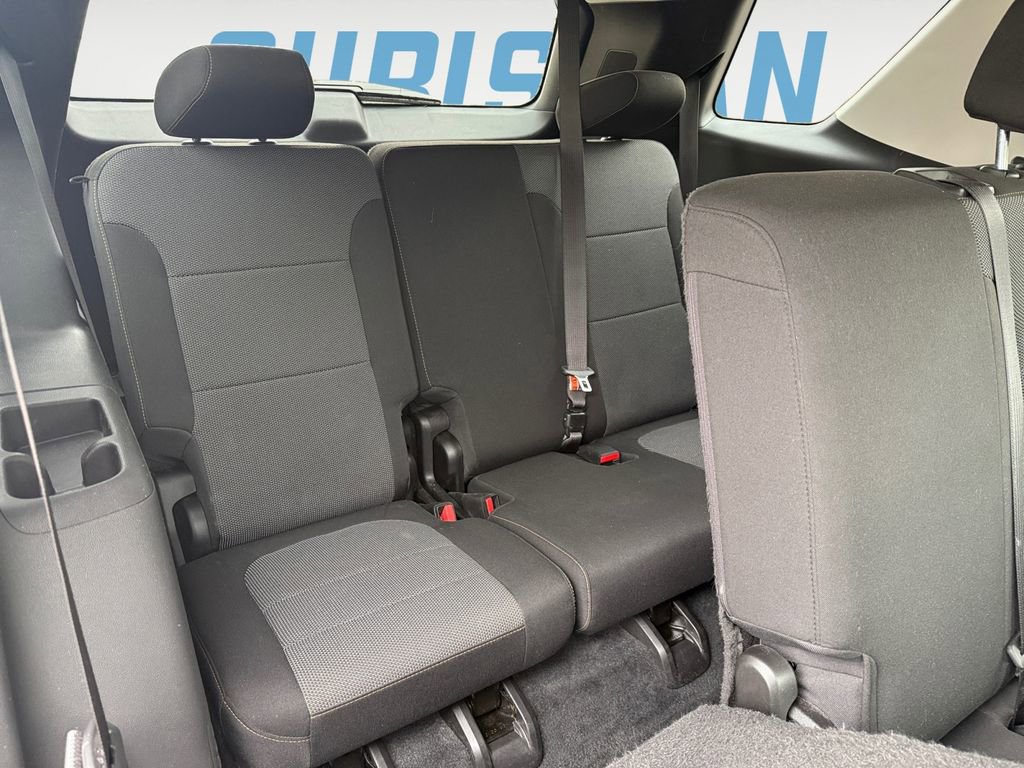 Used 2021 Chevrolet Traverse LS image 16