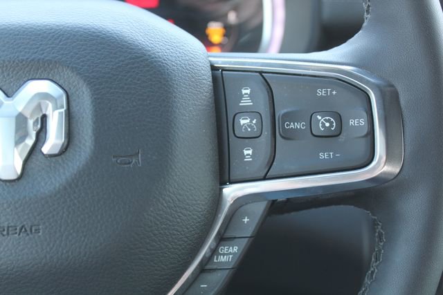 Used 2025 RAM 2500 Laramie AWD/4WD image 26