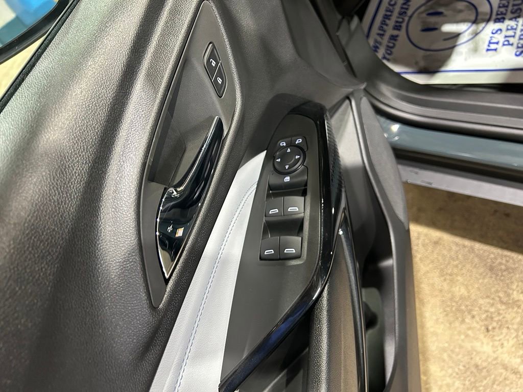 New 2026 Chevrolet Trax LT w/ Sunroof Package FWD image 17