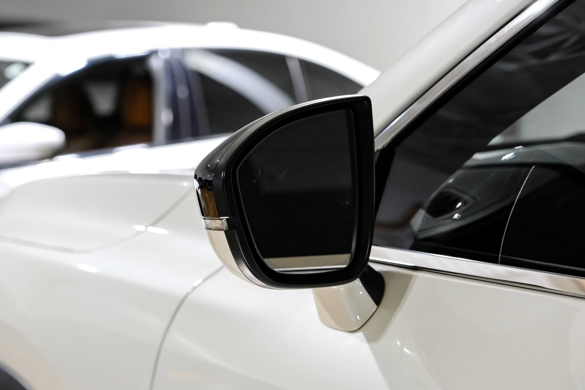 Used 2023 INFINITI QX60 Luxe w/ Vision Package image 46