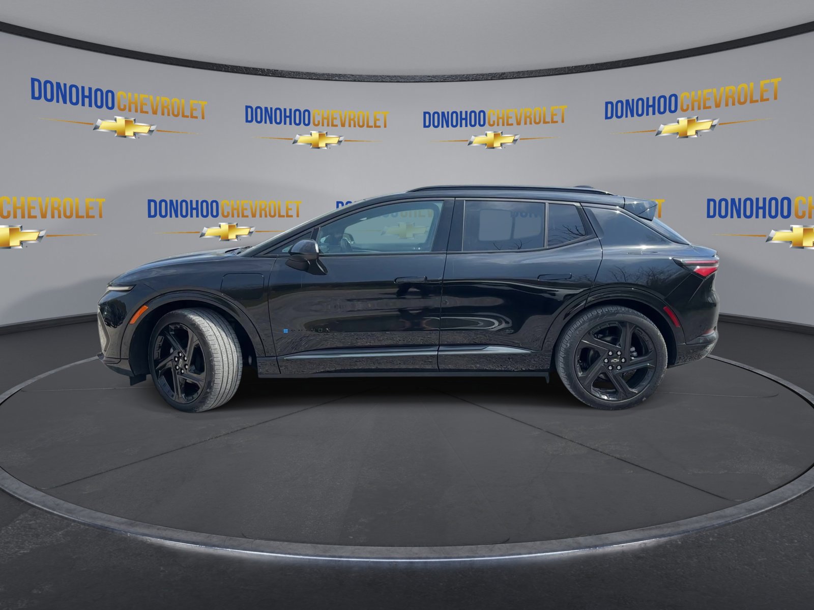 Used 2024 Chevrolet Equinox EV RS image 8