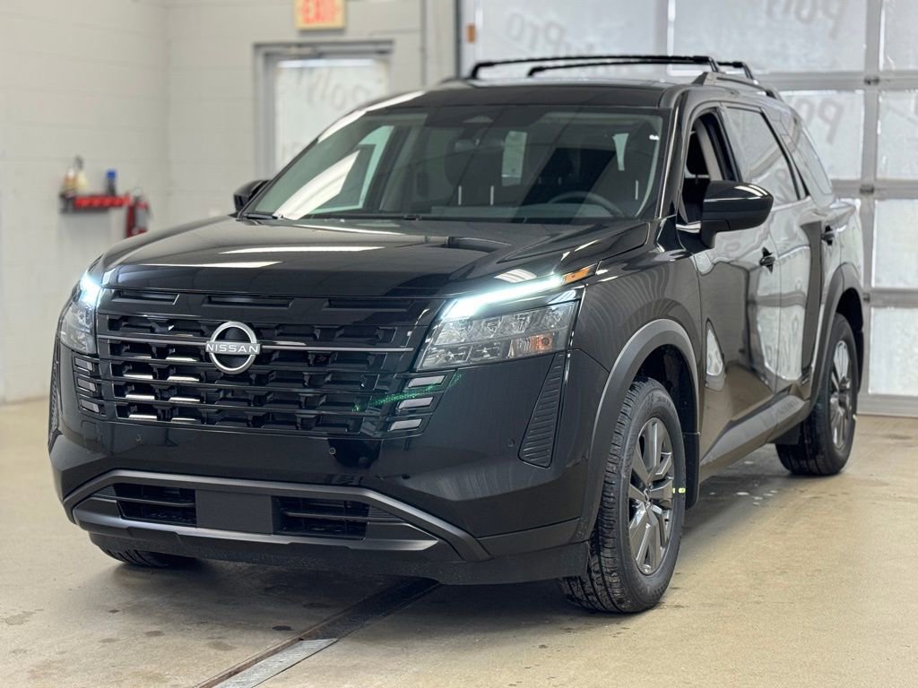 New 2026 Nissan Pathfinder SV image 3