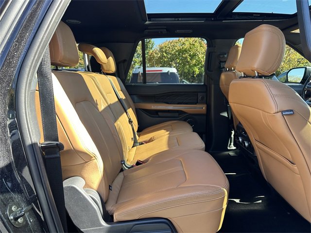 Certified 2022 Ford Expedition Max Platinum image 37