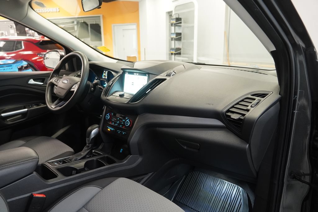 Used 2019 Ford Escape SE AWD/4WD image 36