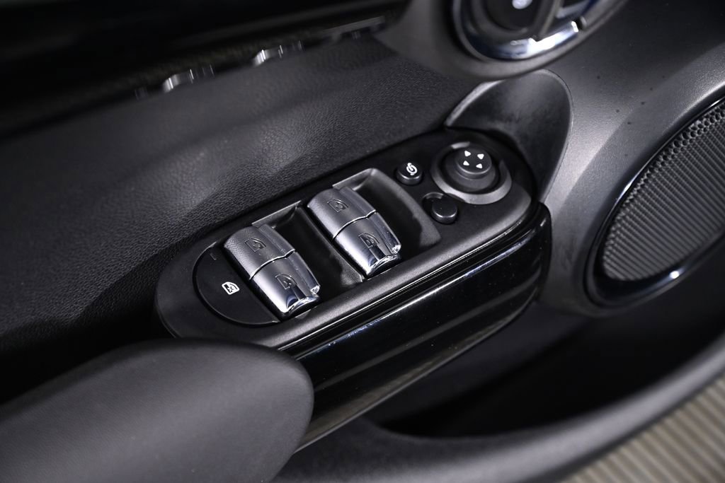 Certified 2023 MINI Cooper 4-Door Hardtop image 24