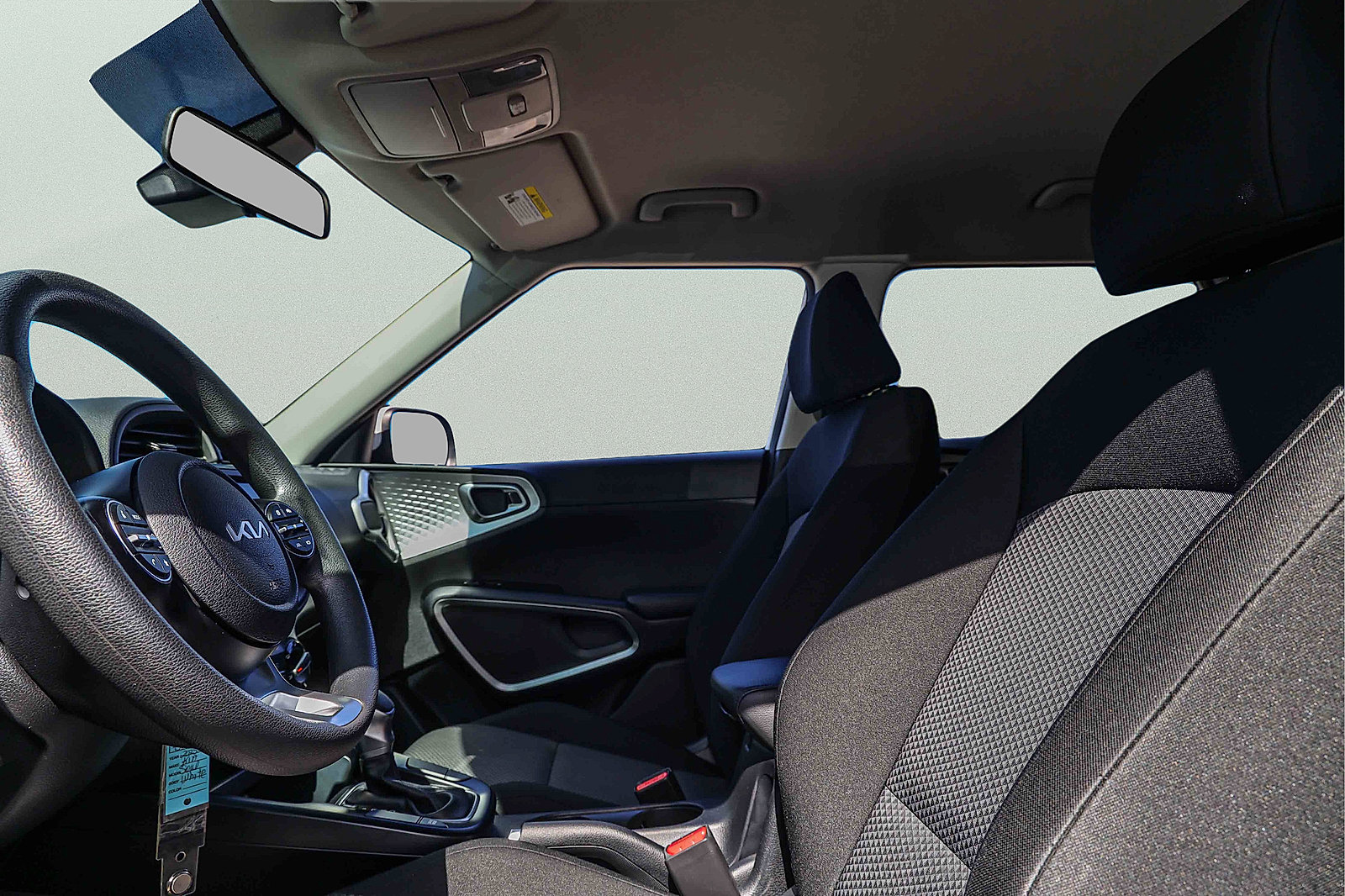 Certified 2025 Kia Soul LX w/ LX Technology Package FWD image 9