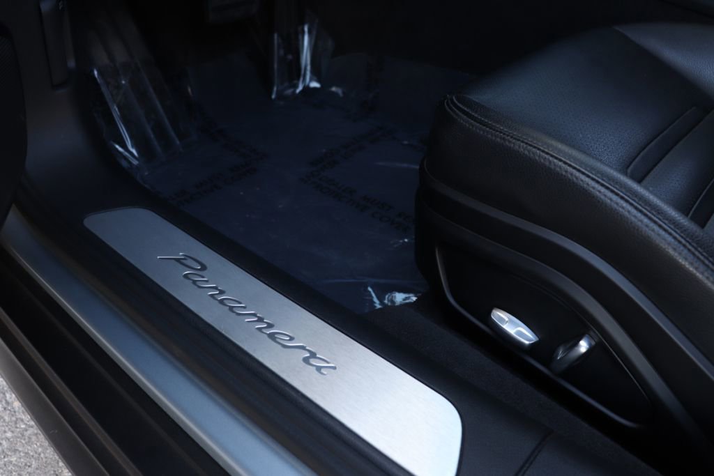 Used 2019 Porsche Panamera 4 AWD/4WD image 16