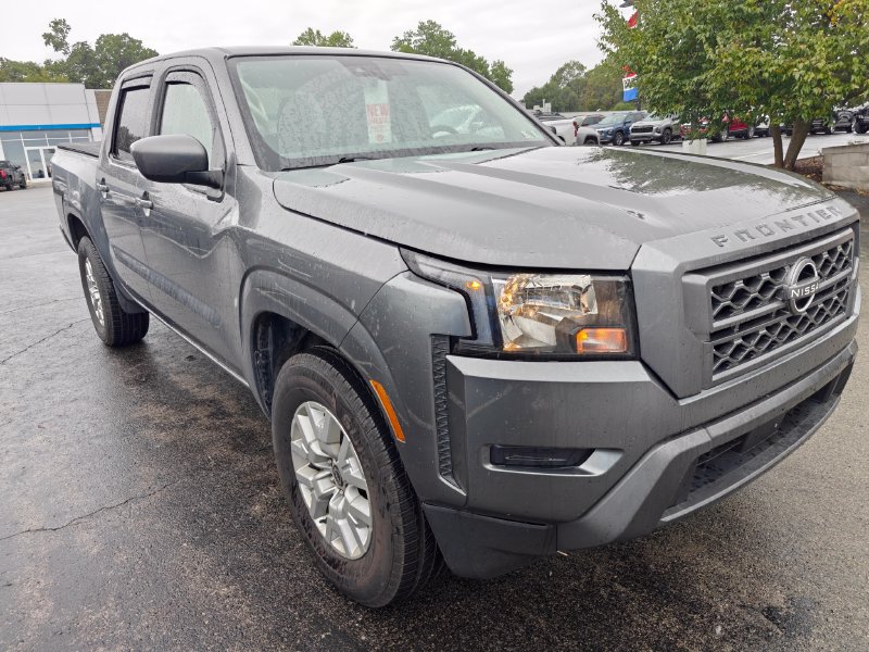 Used 2022 Nissan Frontier SV RWD image 3