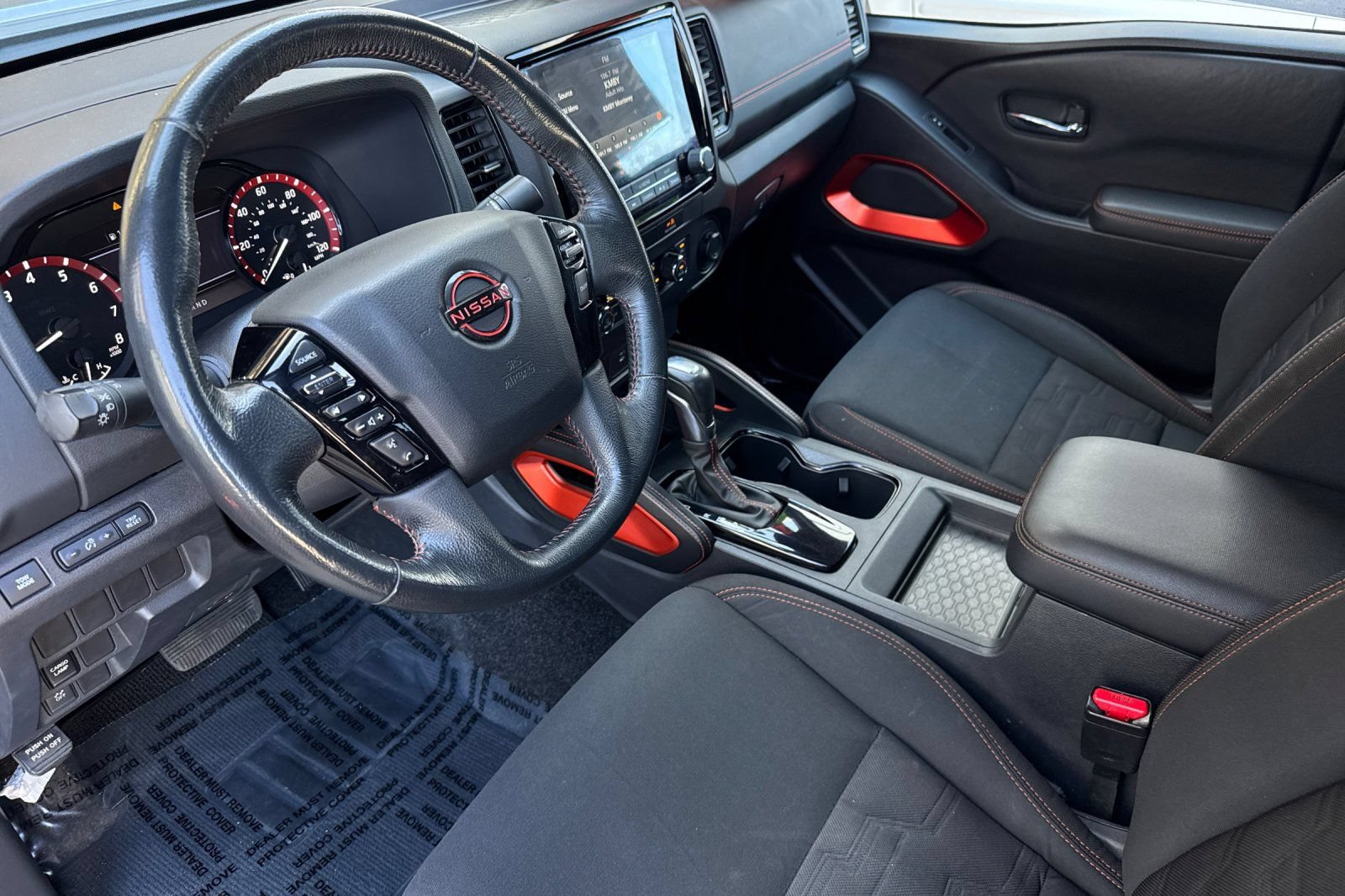 Used 2022 Nissan Frontier Pro-X RWD image 10