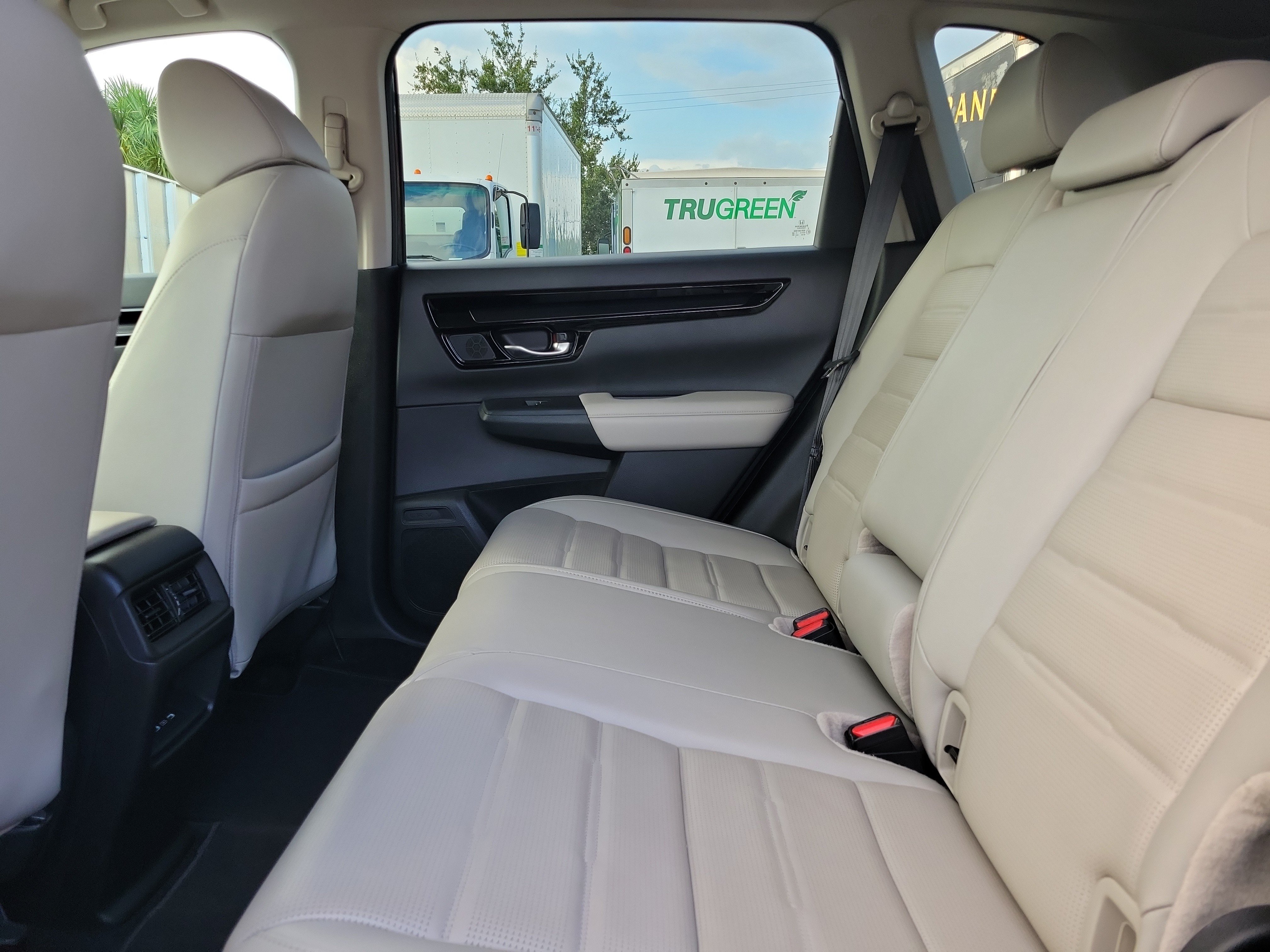 Used 2024 Honda CR-V EX-L image 14