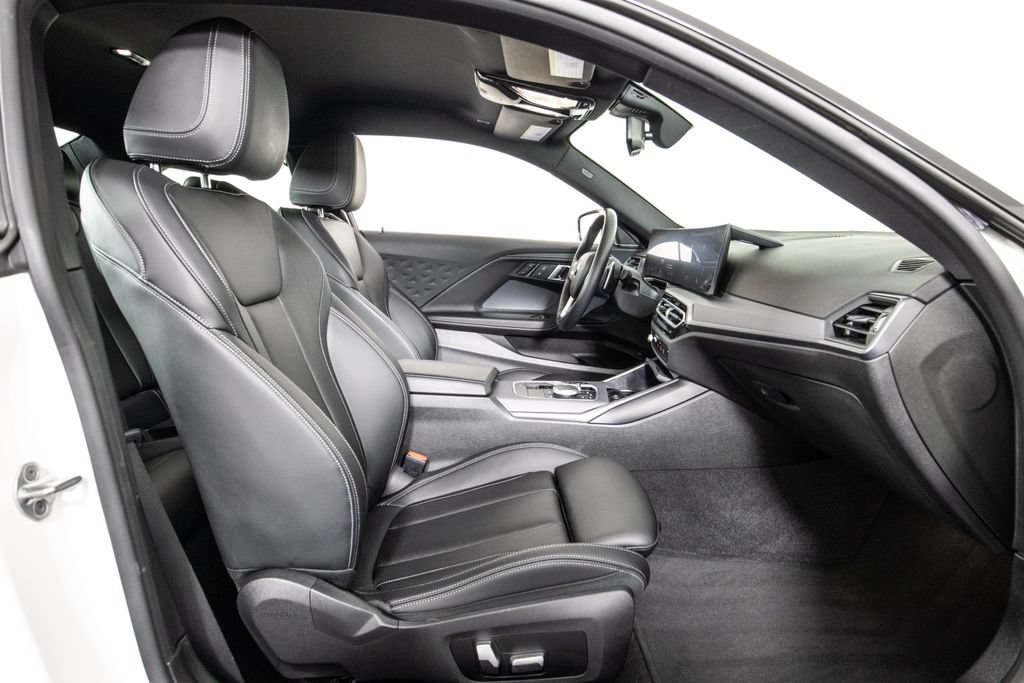 Used 2023 BMW 230i Coupe RWD image 10
