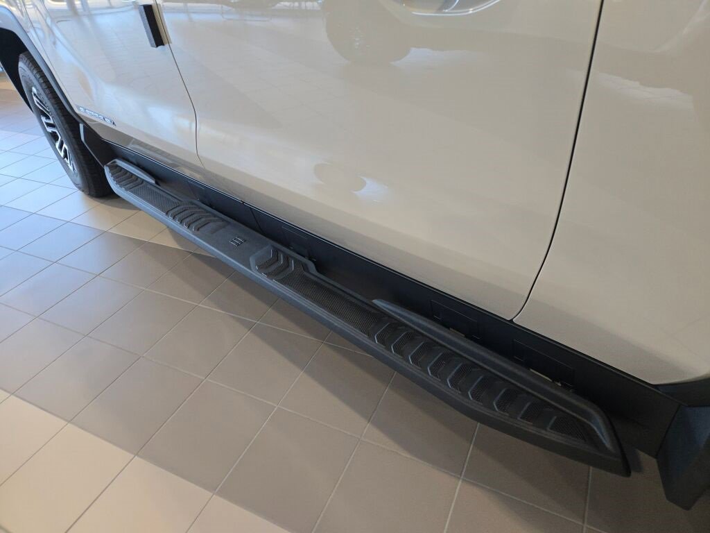 New 2026 GMC Sierra EV Elevation image 18