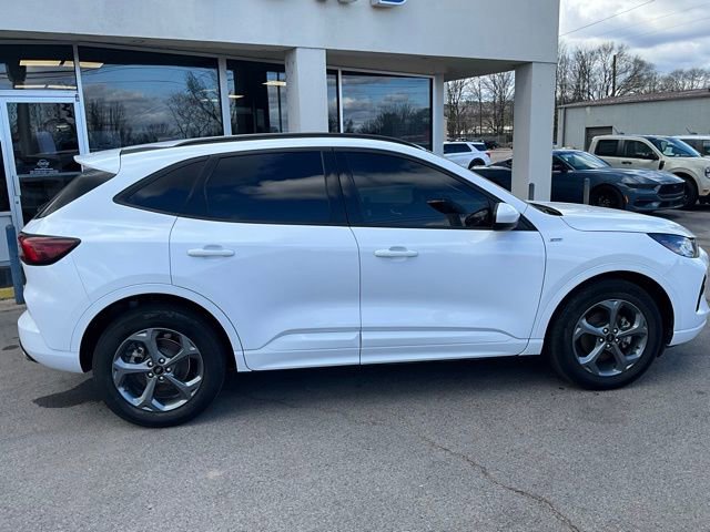 Used 2023 Ford Escape ST-Line Select image 6