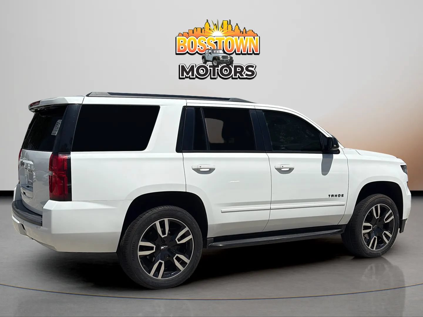 Used 2018 Chevrolet Tahoe Premier w/ RST 6.2L Performance Edition RWD image 8