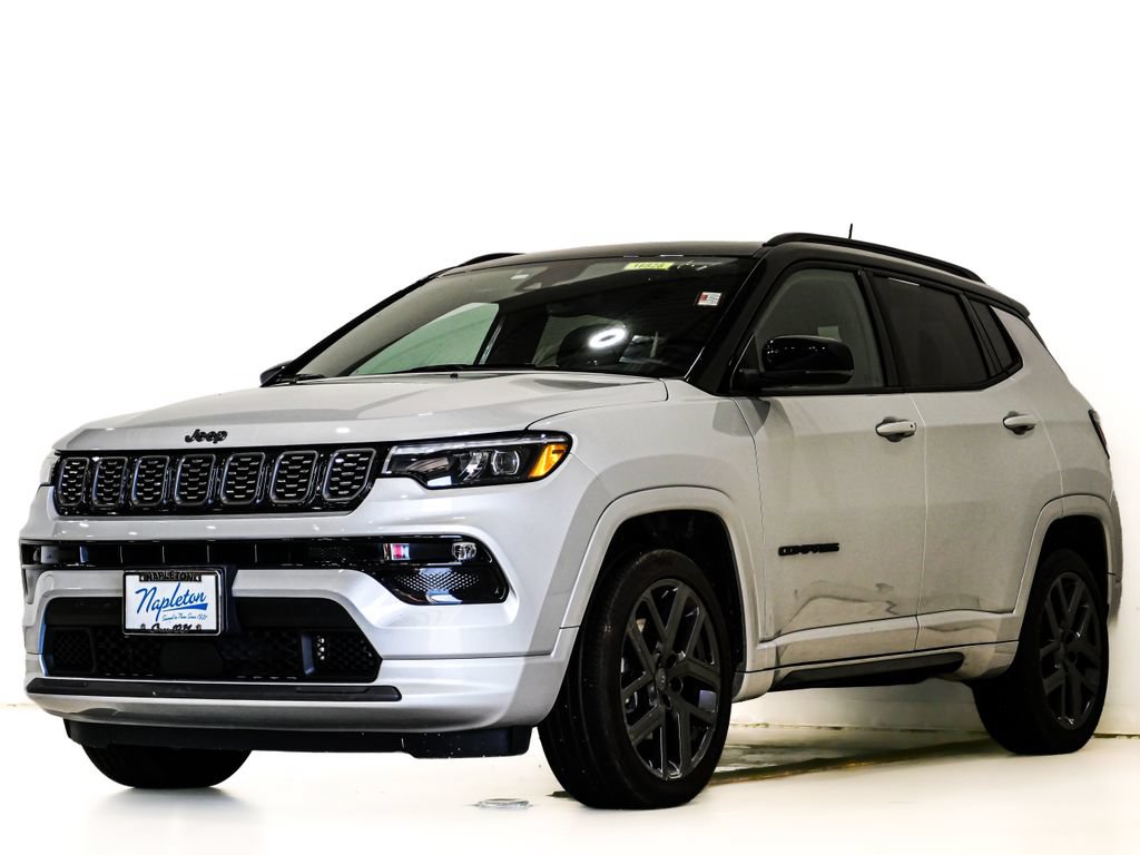 Used 2024 Jeep Compass Limited w/ High Altitude Package AWD/4WD image 3
