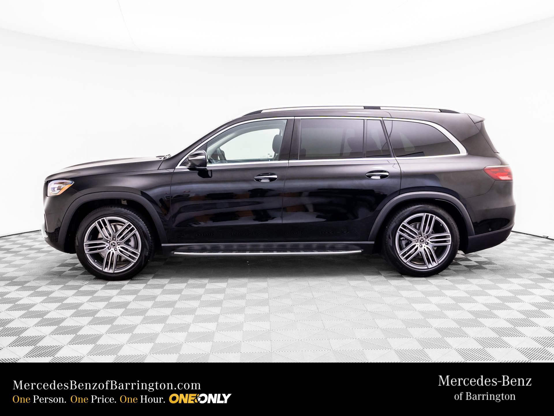 New 2026 Mercedes-Benz GLS 450 4MATIC image 2