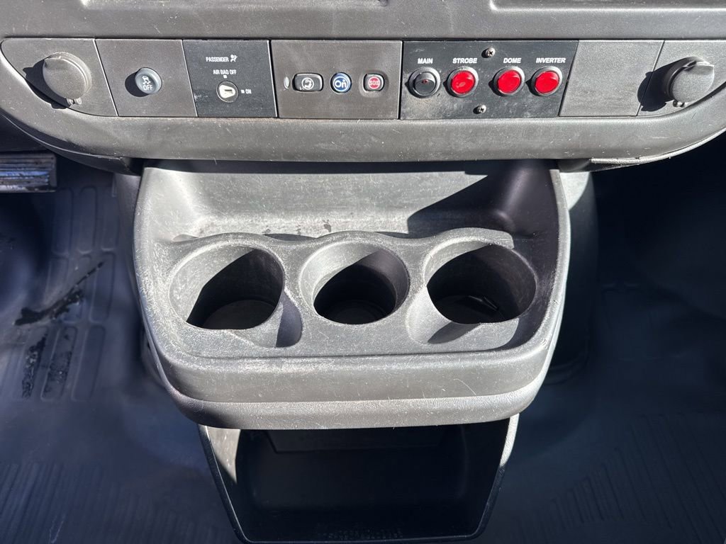 Certified 2015 Chevrolet Express 2500 image 10