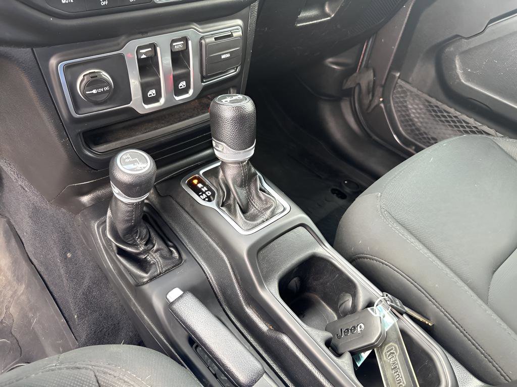 Used 2019 Jeep Wrangler Sport S image 29
