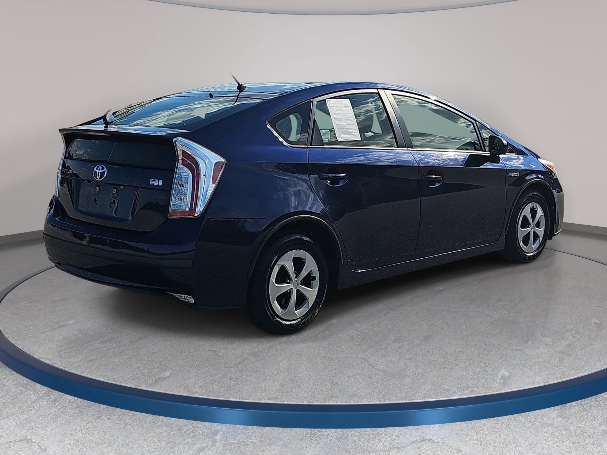 Used 2015 Toyota Prius Two FWD image 5