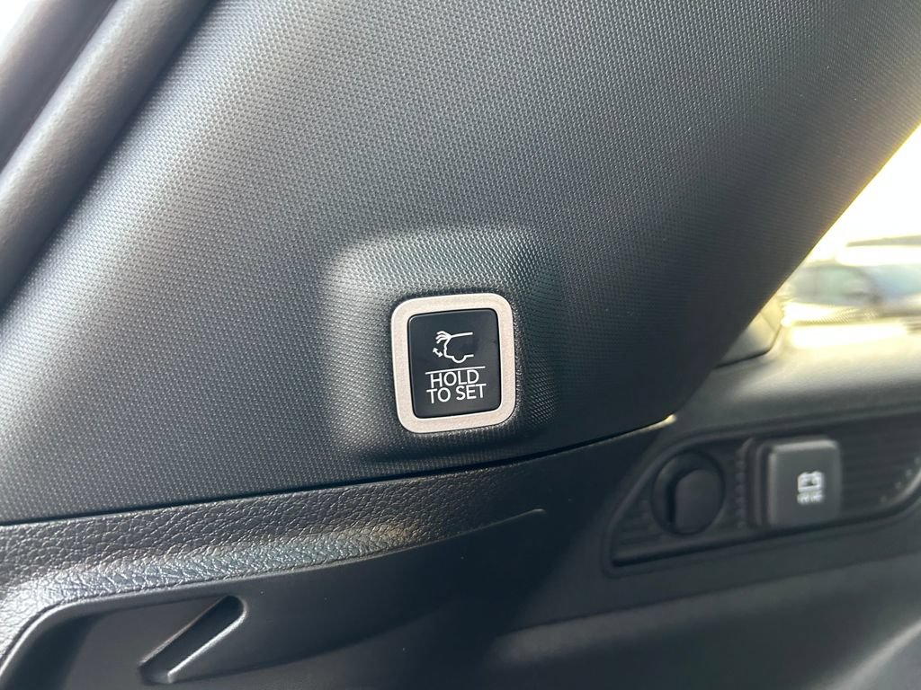 New 2025 Jeep Grand Cherokee 4WD image 26