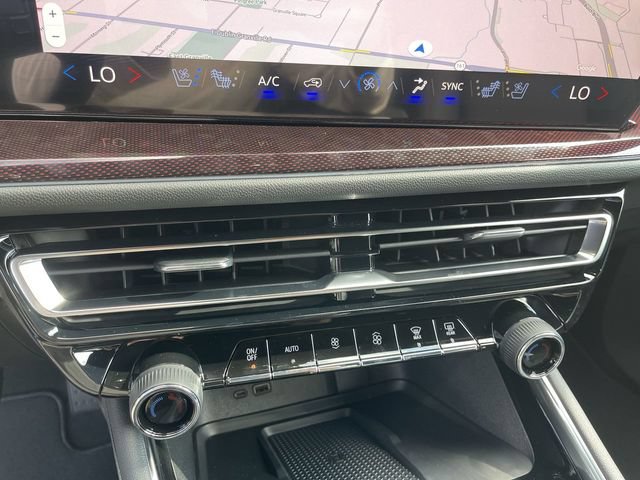 New 2026 Chevrolet Traverse RS w/ LPO, Floor Liner Package AWD/4WD image 19