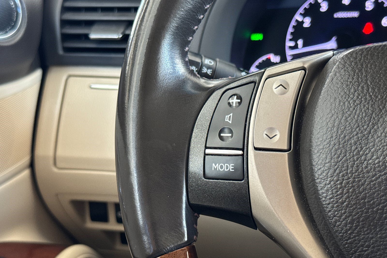 Used 2013 Lexus RX 350 AWD w/ Navigation Pkg image 31