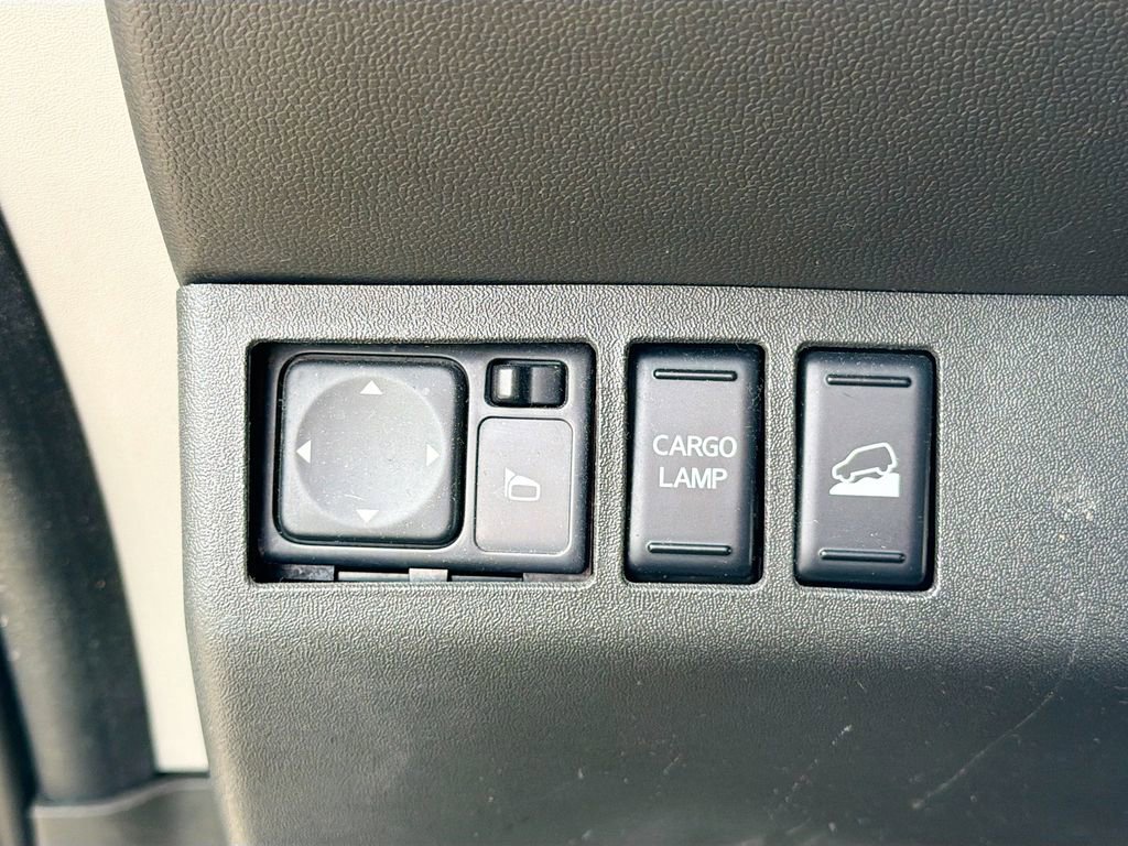 Used 2018 Nissan Frontier PRO-4X image 34