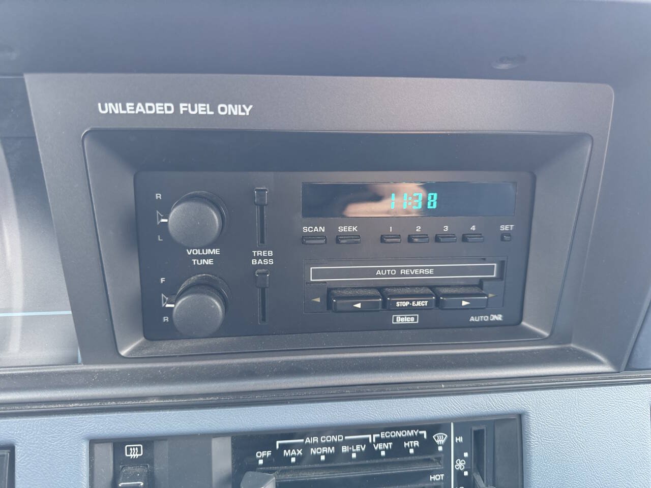 Used 1996 Oldsmobile Cutlass Ciera SL FWD image 34