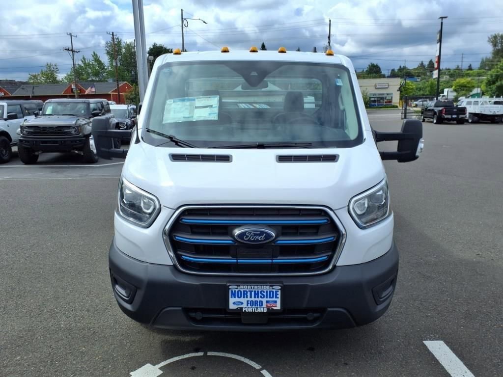 New 2023 Ford E-Transit image 3