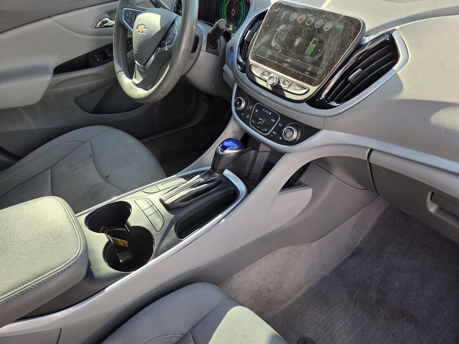 Used 2016 Chevrolet Volt LT w/ Comfort Package FWD image 17