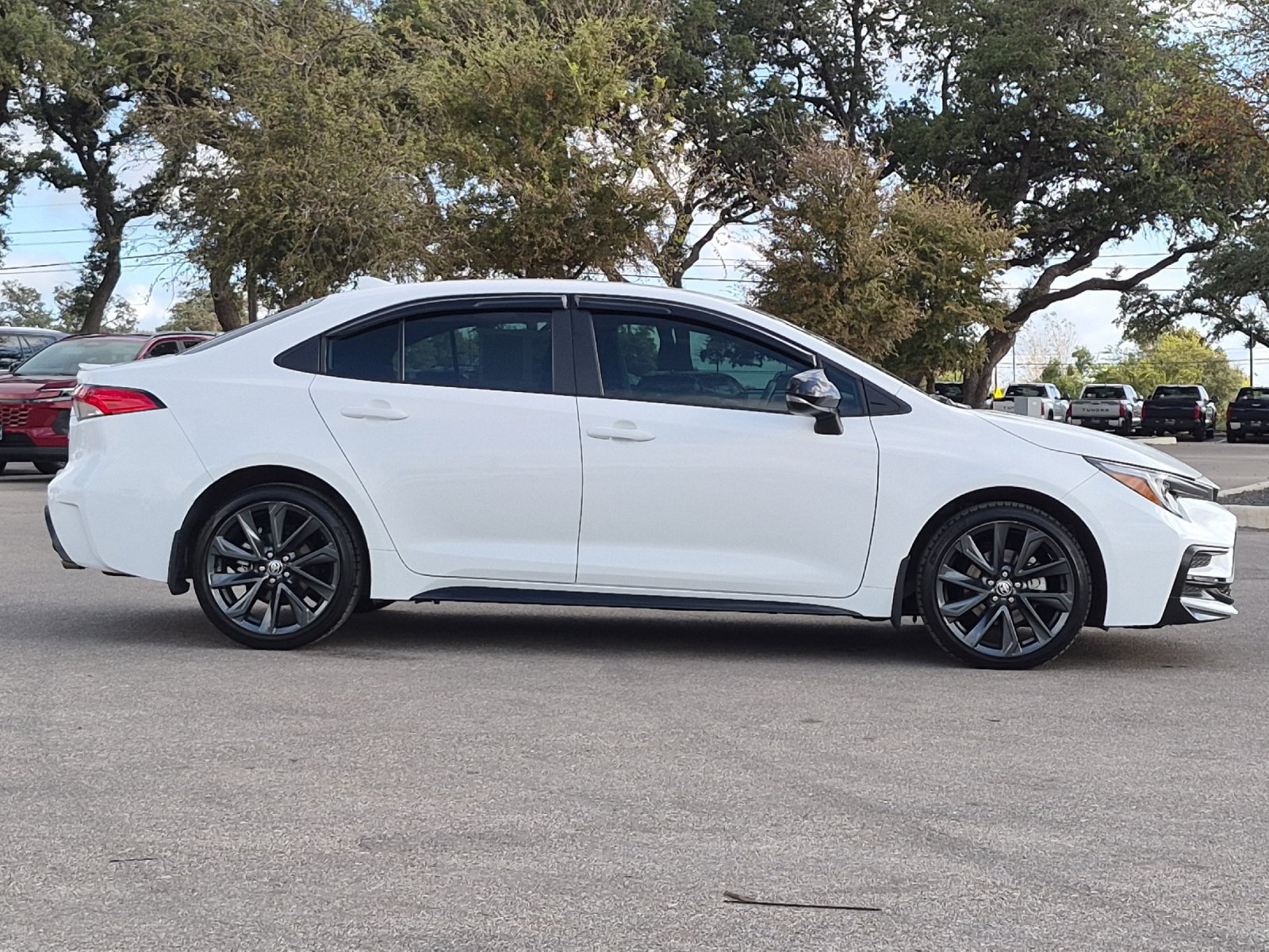 Certified 2025 Toyota Corolla SE FWD image 6