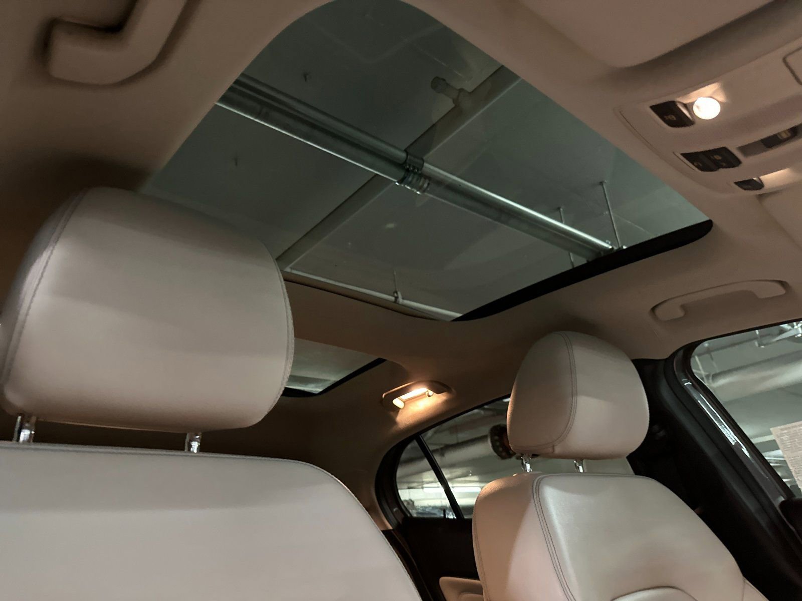 Used 2019 Mercedes-Benz GLA 250 4MATIC w/ Premium Package image 23