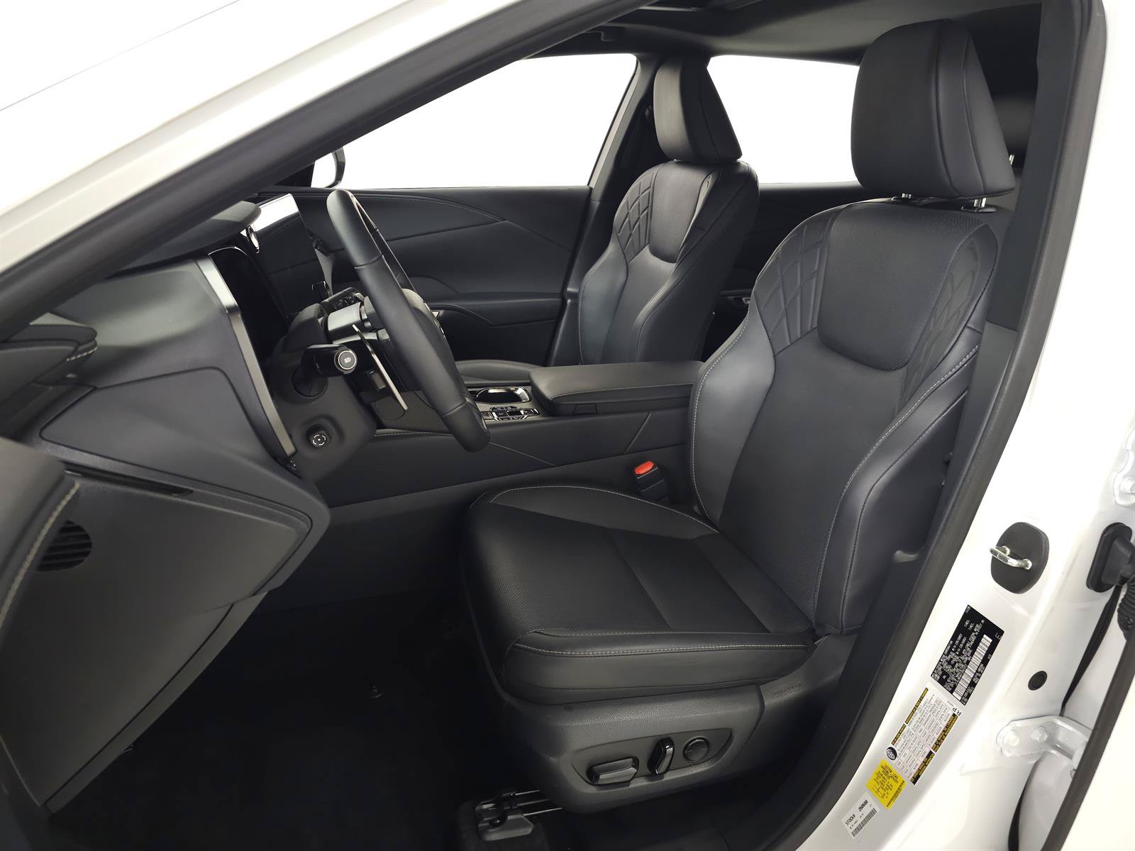 Certified 2026 Lexus RX 450h AWD w/ Convenience Package image 17