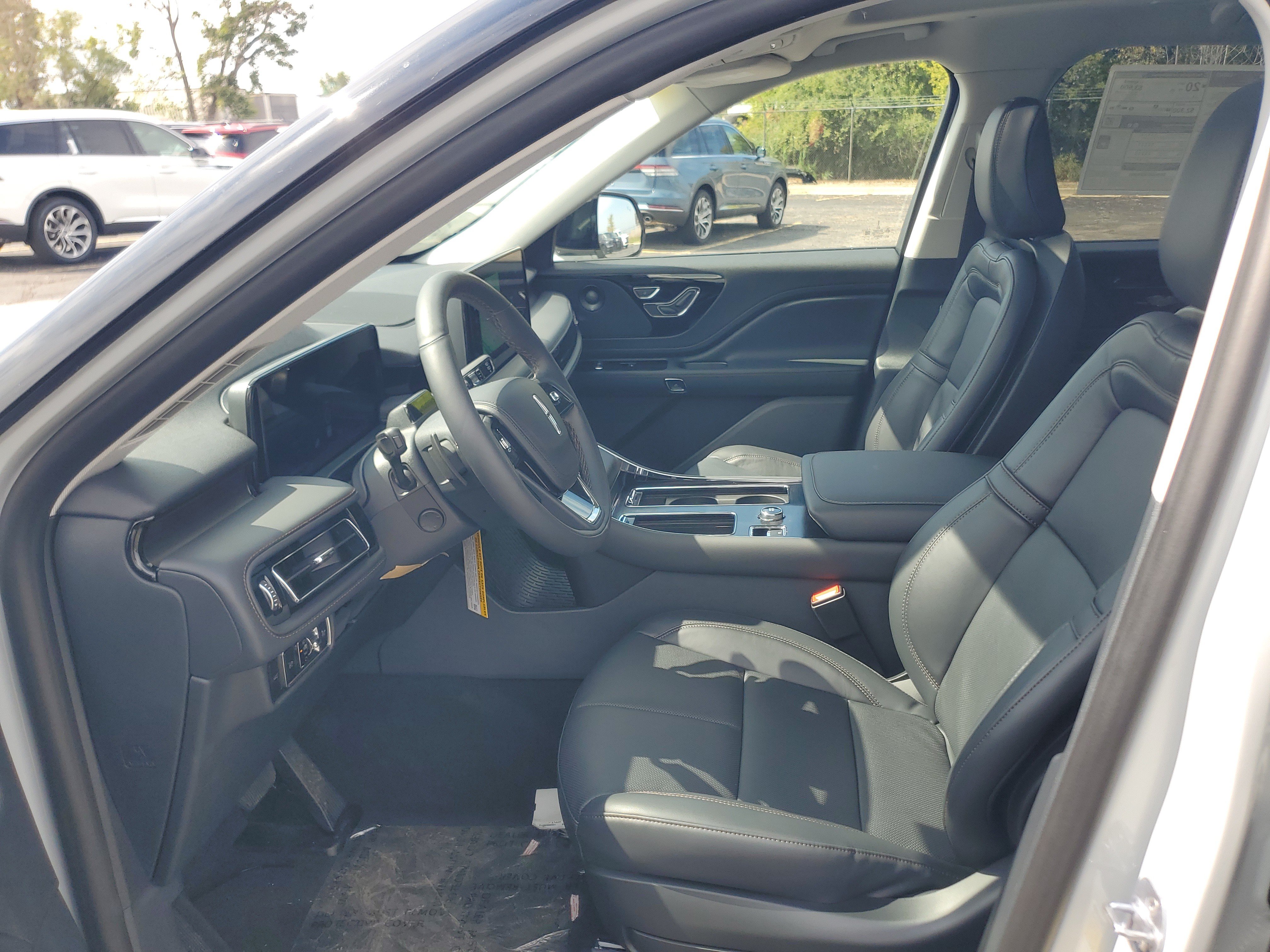 New 2027 Lincoln Aviator Reserve AWD/4WD image 11