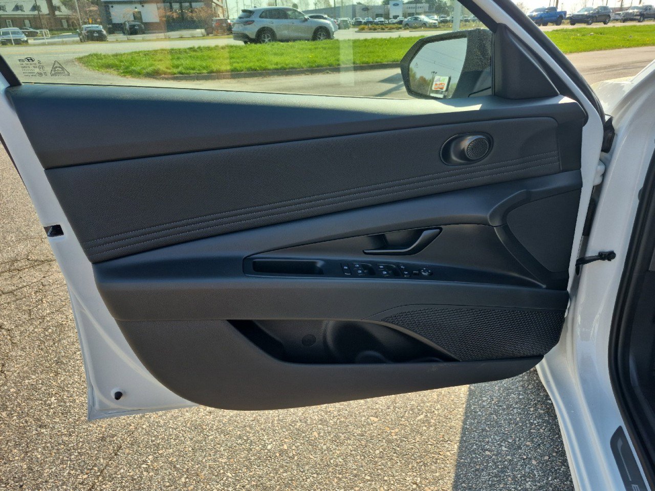 New 2026 Hyundai Elantra SEL Sport Premium image 22