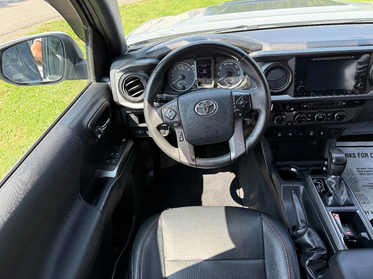 Used 2017 Toyota Tacoma TRD Pro image 17