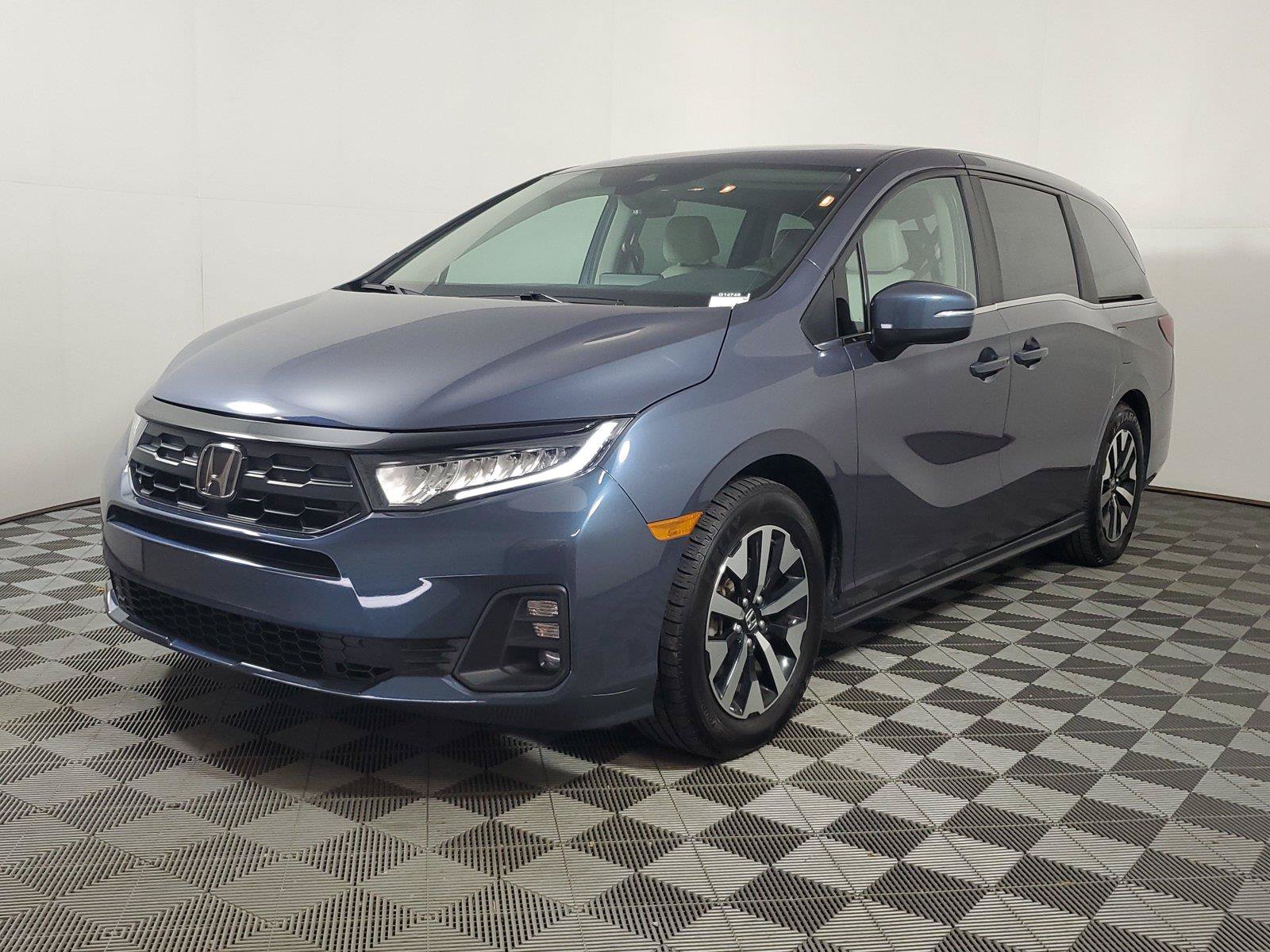 Used 2025 Honda Odyssey EX-L