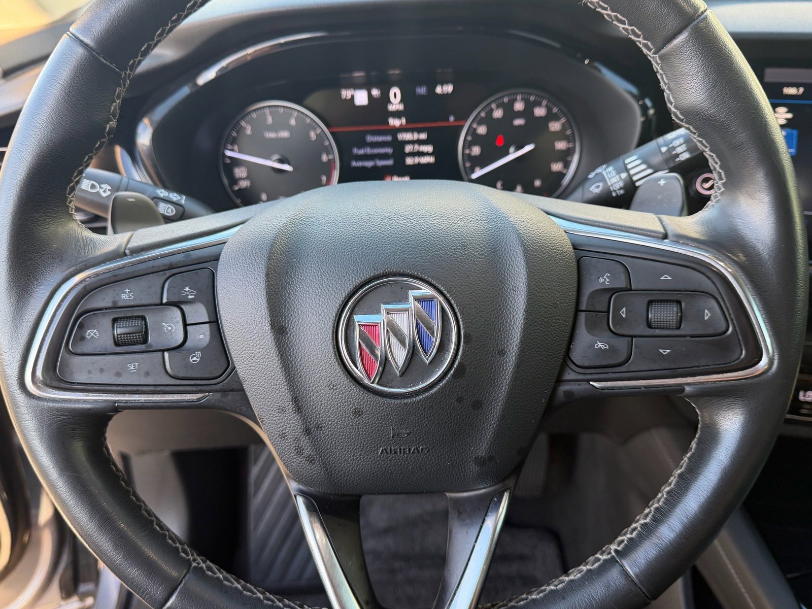 Used 2021 Buick Envision Avenir w/ Technology Package II image 32