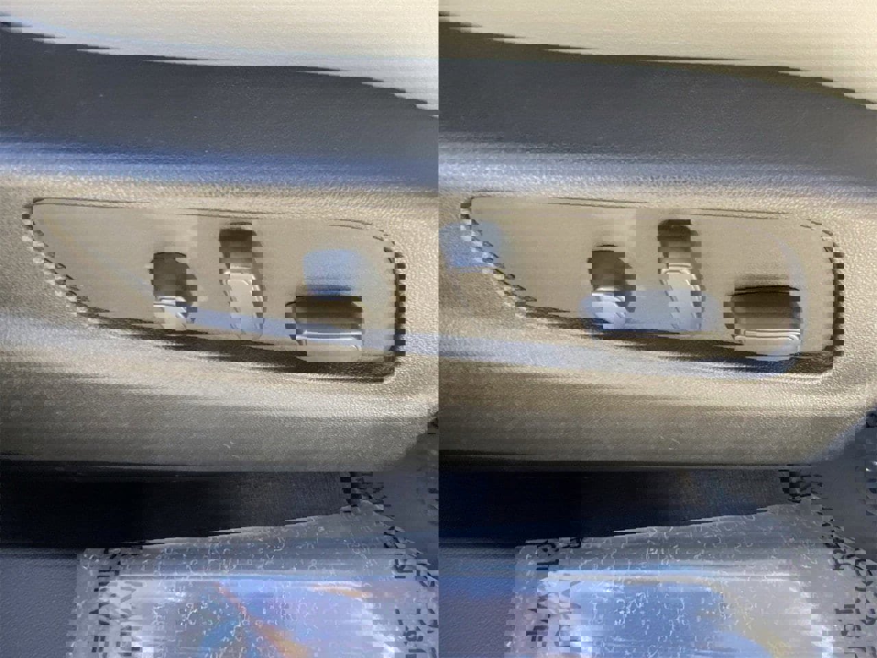 Certified 2023 Cadillac XT4 Premium Luxury image 12