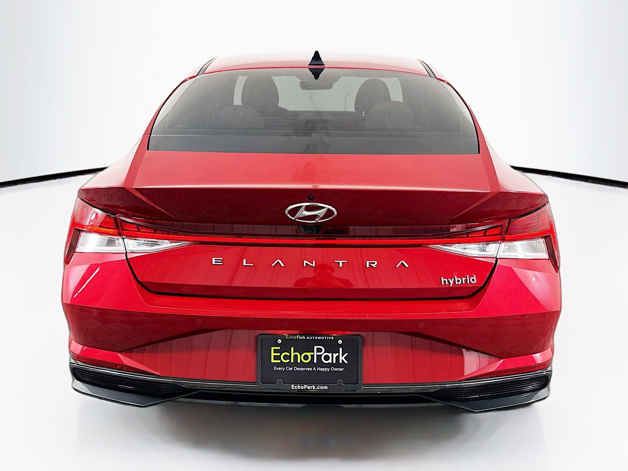 Used 2023 Hyundai Elantra Limited w/ Preferred Accessory Package image 7