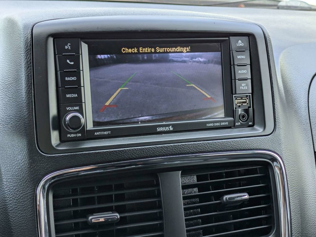 Used 2018 Dodge Grand Caravan SE image 20