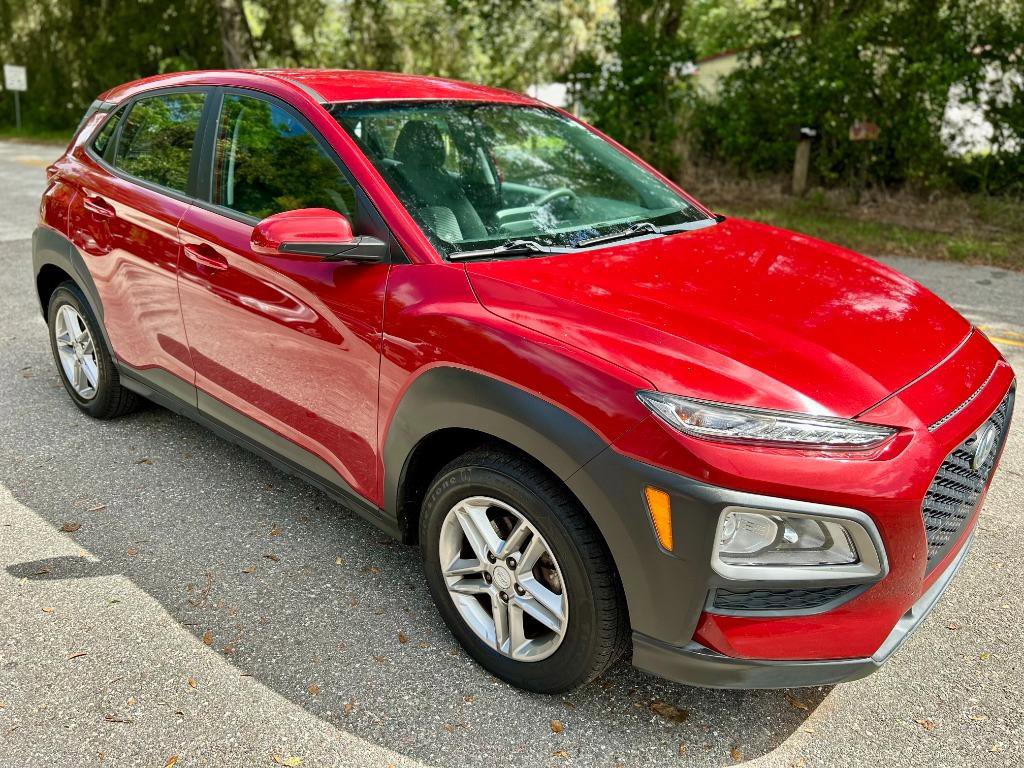 Used 2021 Hyundai Kona SE image 1