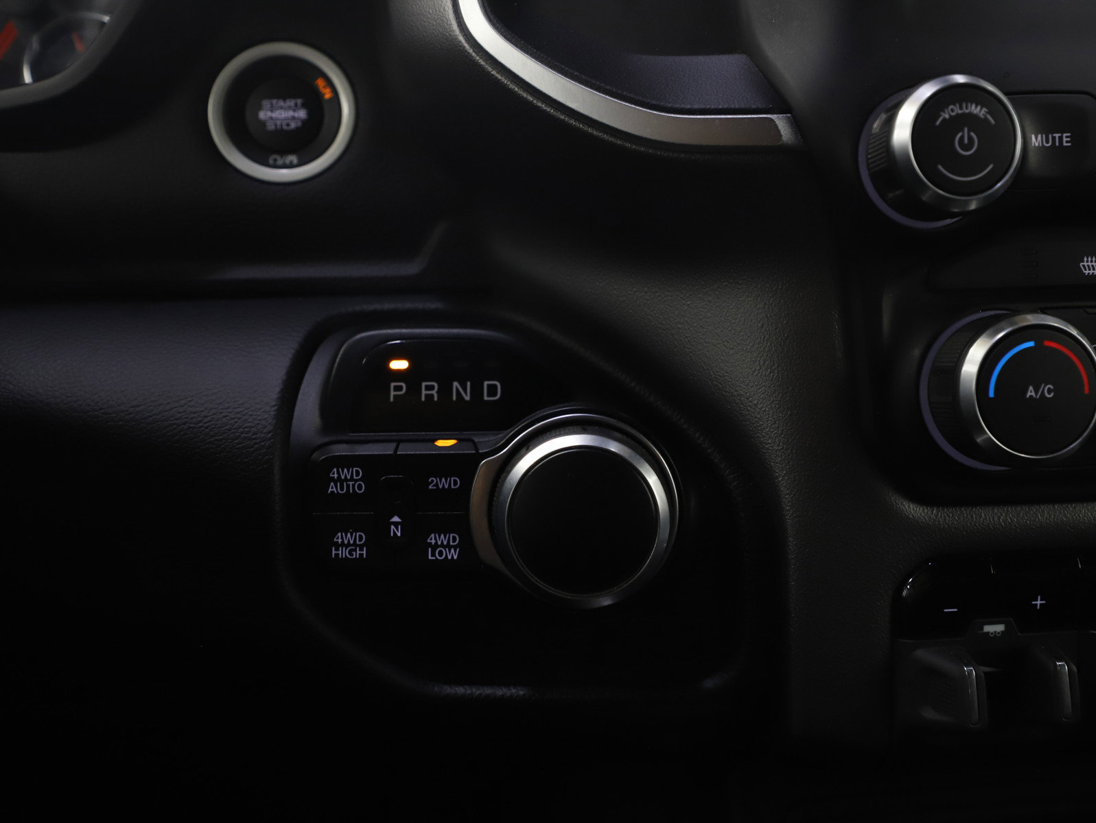 Used 2019 RAM 1500 Big Horn image 25