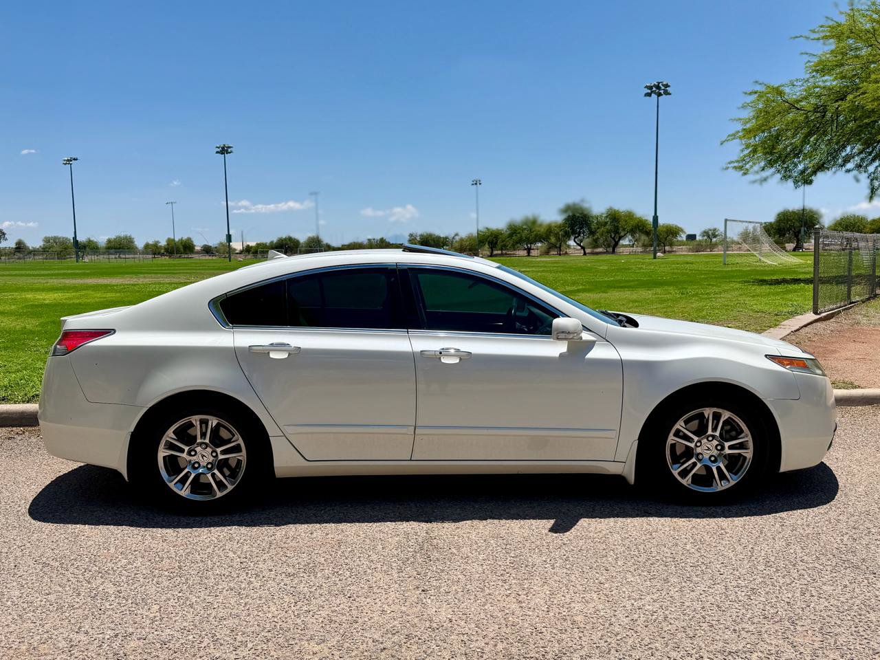 Used 2009 Acura TL w/ Technology Package FWD image 5