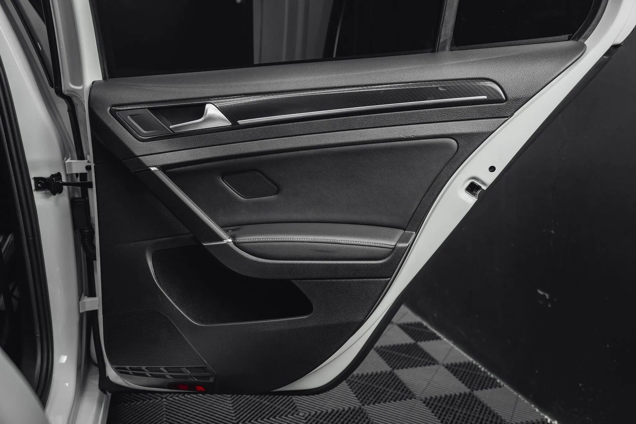 Used 2019 Volkswagen Golf 4-Door image 47