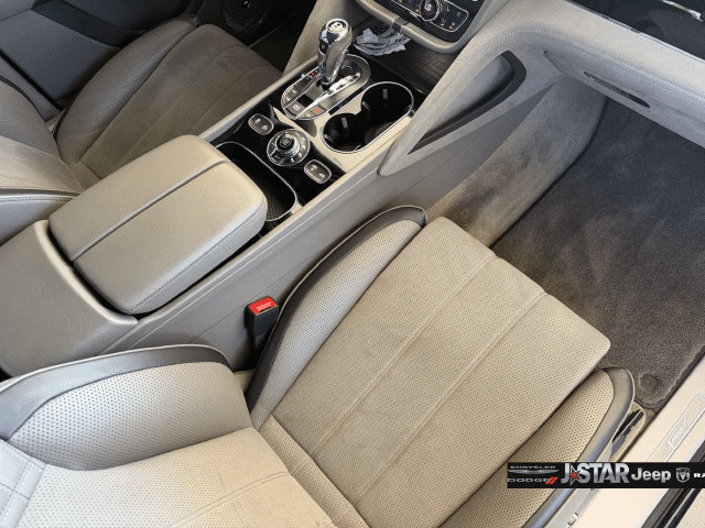 Used 2023 Bentley Bentayga Speed AWD/4WD image 20