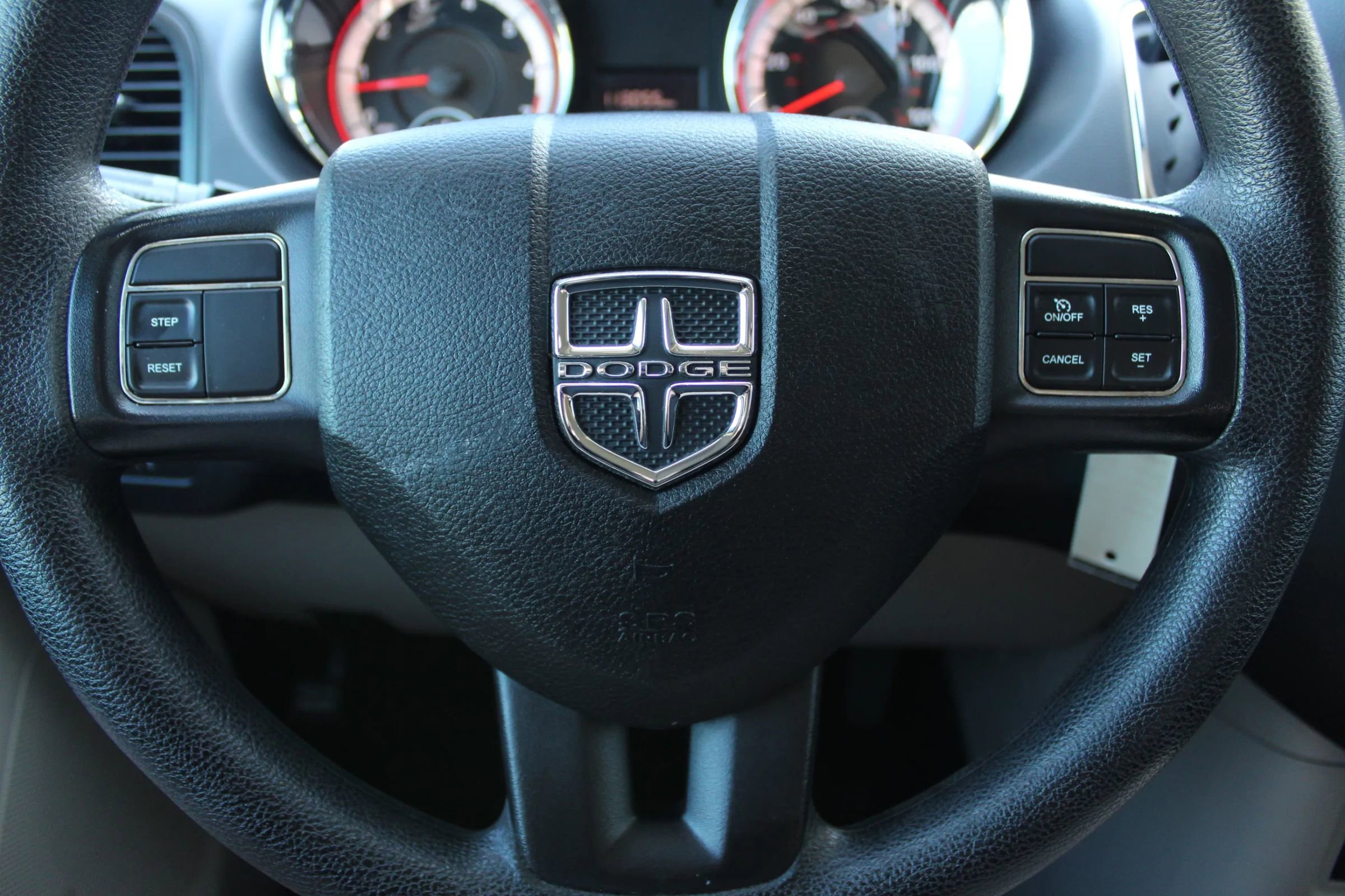 Used 2018 Dodge Grand Caravan SE image 12