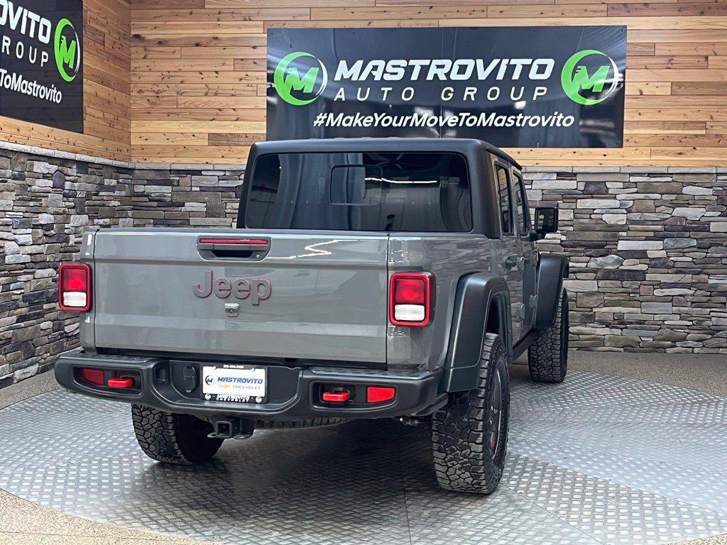 Used 2023 Jeep Gladiator Rubicon w/ Cold Weather Group AWD/4WD image 16